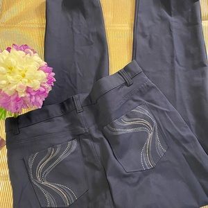 Gloria Vanderbilt “Amanda”  Navy blue Pants